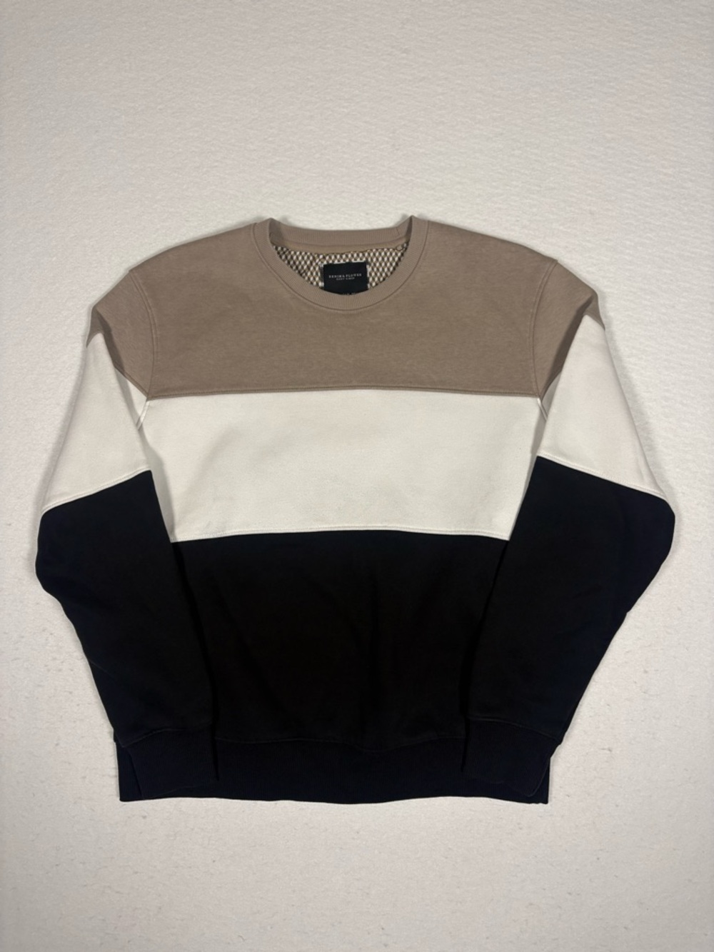 Ricky Singh Men's Denim and Flower Long Sleeve Sweater Size Medium #J0097